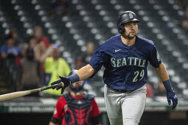 Crawford, Raleigh deliver in 11th, Mariners beat Guardians 