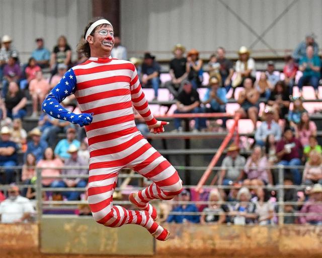 Clowning Like A Champ Sle Rodeo Brings John Harrison To Montgomery This Weekend