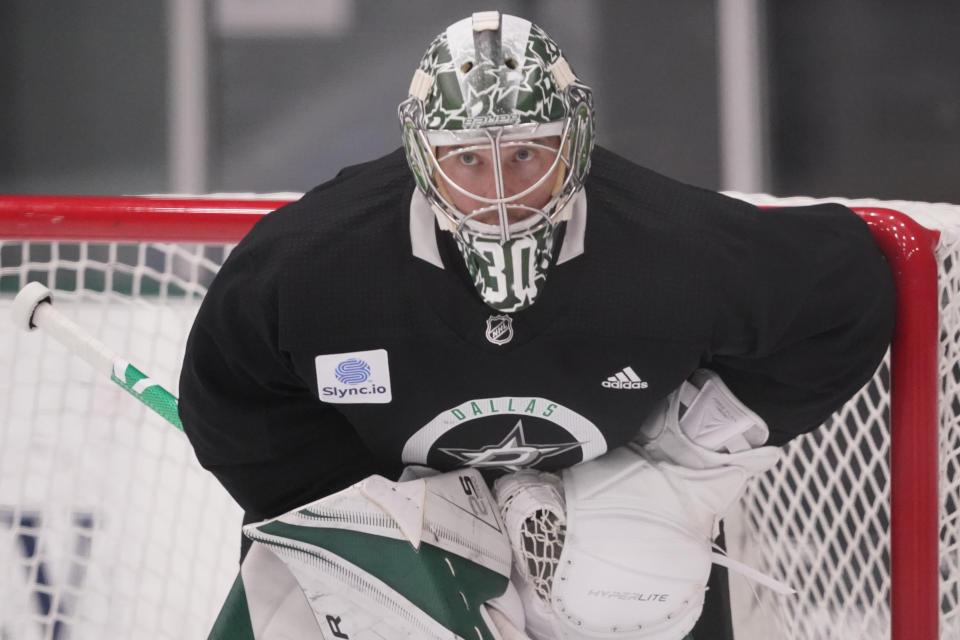 parásito Teoría establecida de acuerdo a Seguin, Bishop among recovering Stars back on ice in camp