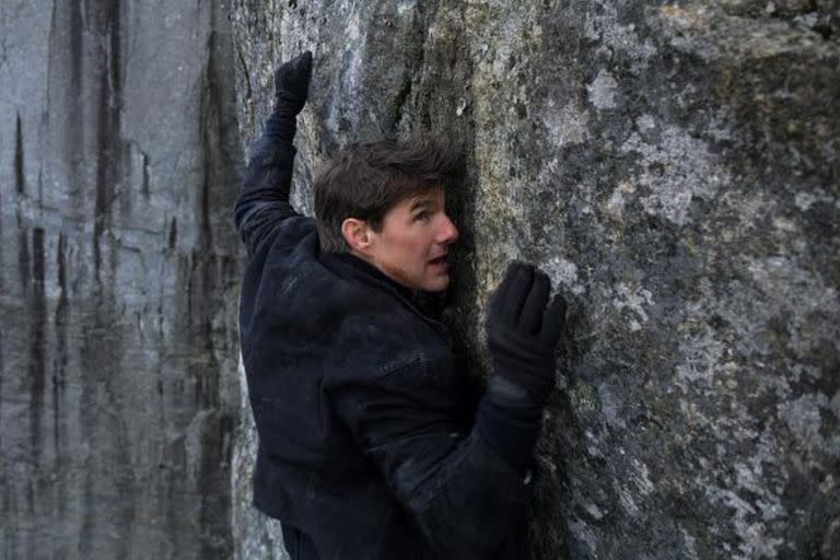 Para estar en forma, el protagonista de Top Gun: Maverick practica esgrima, espeleología, senderismo, kayak de mar, footing y escalada