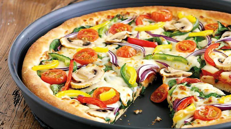 Pizza Hut Grand Pan pizza