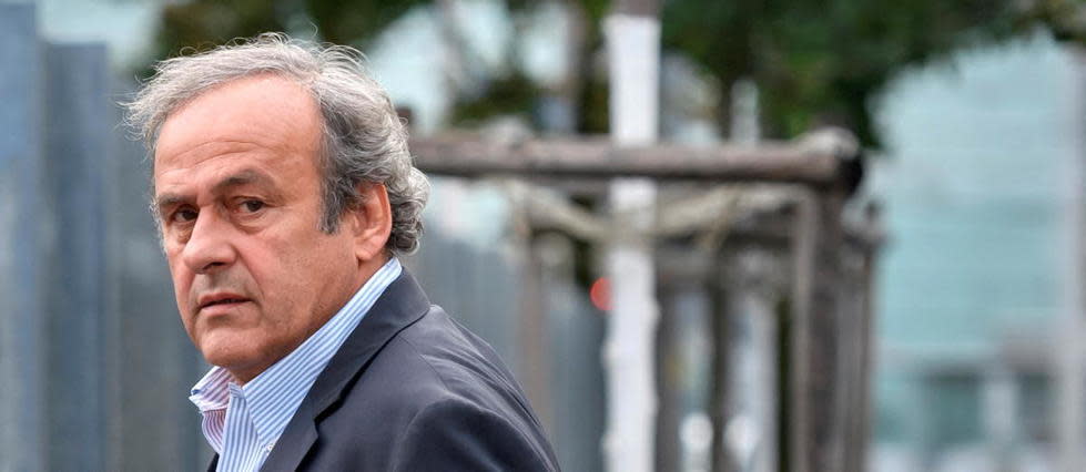 Michel Platini se réjouit du retour de Benzema en équipe de France.
