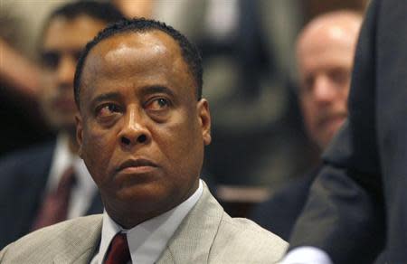 Conrad Murray, the late Michael Jackson's personal physician, sits in court during his arraignment at the Los Angeles Superior Court Airport Branch Courthouse February 8, 2010, on one count of involuntary manslaughter in Jackson's death. REUTERS/Mark Boster/Pool