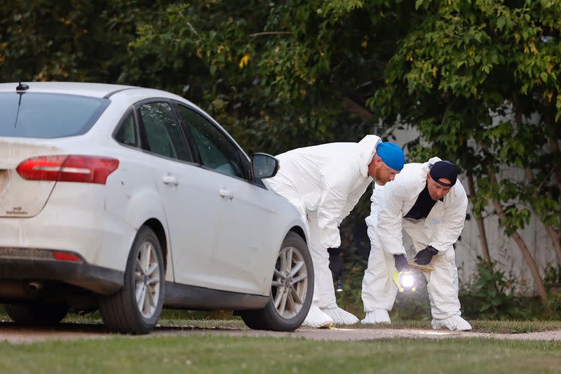 RCMP manhunt after stabbing spree in Saskatchewan