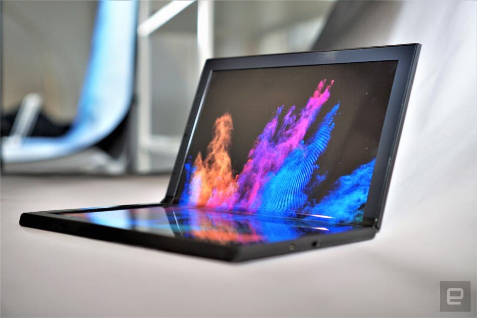 Dell "Concept Ori" folding tablet PC hands-on at CES 2020