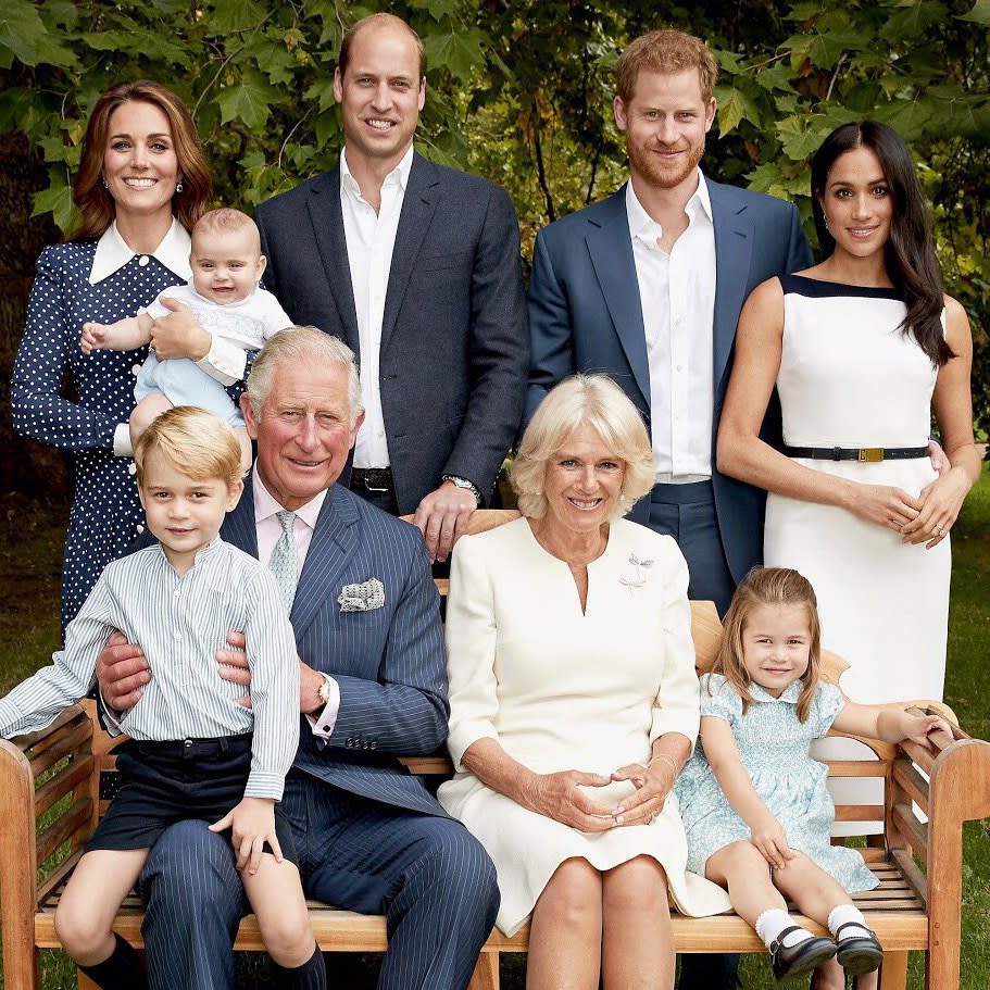 Prince Harry and Meghan Markle, as well as the entire Cambridge family, posed together in the Clarence House garden.