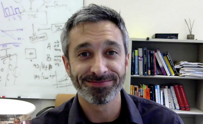 Josh Ackerman, profesor asociado de Psicología en la Universidad de Michigan, nos explicó por Skype su estudio.