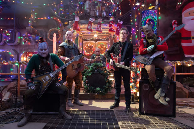 The Old 97’s and Kevin Bacon as himself in Marvel Studios' 'The Guardians of the Galaxy: Holiday Special.'<p><a href="https://dmedmedia.disney.com/disney-plus/the-guardians-of-the-galaxy-holiday-special/images?image_id=pop-03948_r_c96882d2" rel="nofollow noopener" target="_blank" data-ylk="slk:Jessica Miglio/Disney+;elm:context_link;itc:0;sec:content-canvas" class="link ">Jessica Miglio/Disney+</a></p>