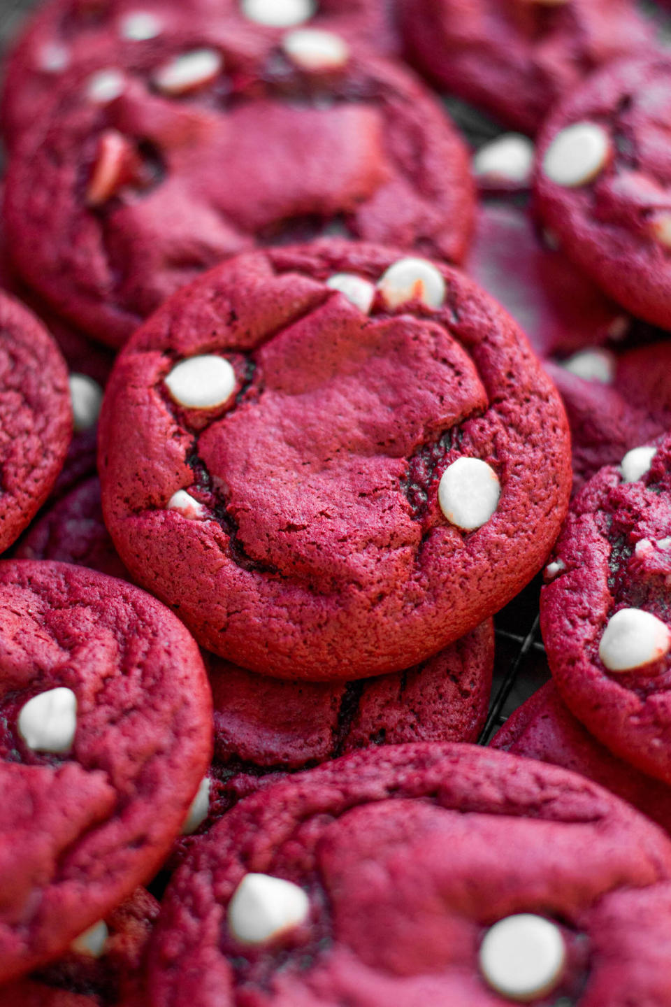 <a href="https://www.sprinklesomesugar.com/red-velvet-cake-mix-cookies/" target="_blank" rel="noopener noreferrer"><strong>Get the Red Velvet Cake Mix Cookies recipe from Sprinkle Some Sugar</strong></a>