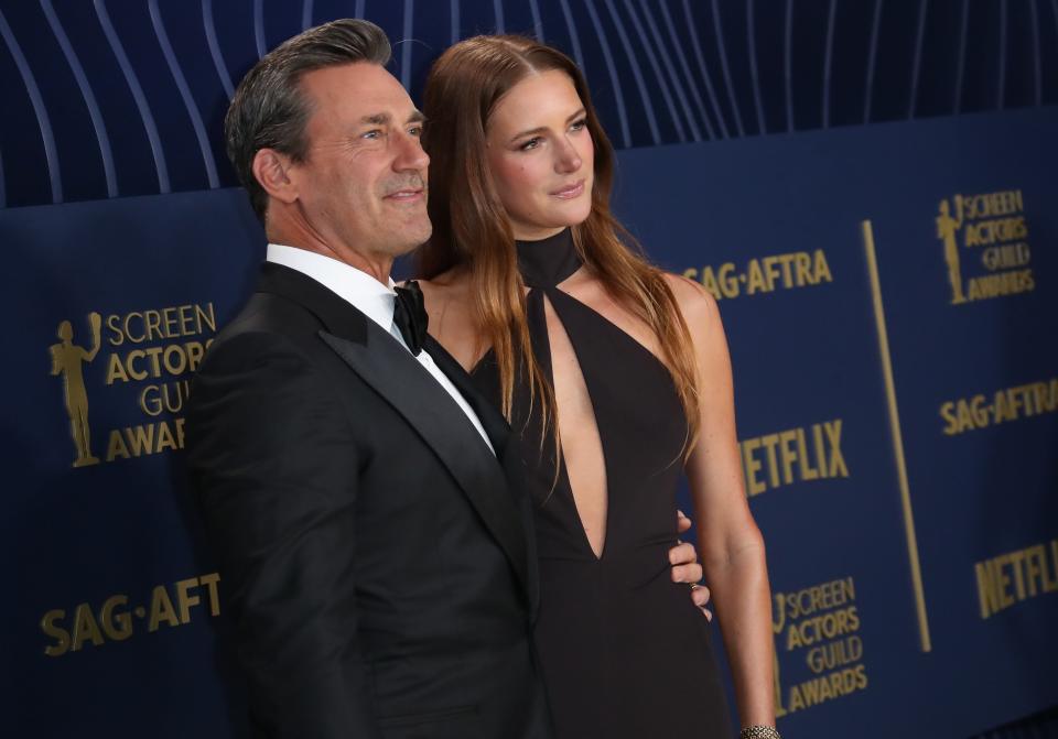 Jon Hamm and his wife, actress Anna Osceola, attended the SAG Awards together.