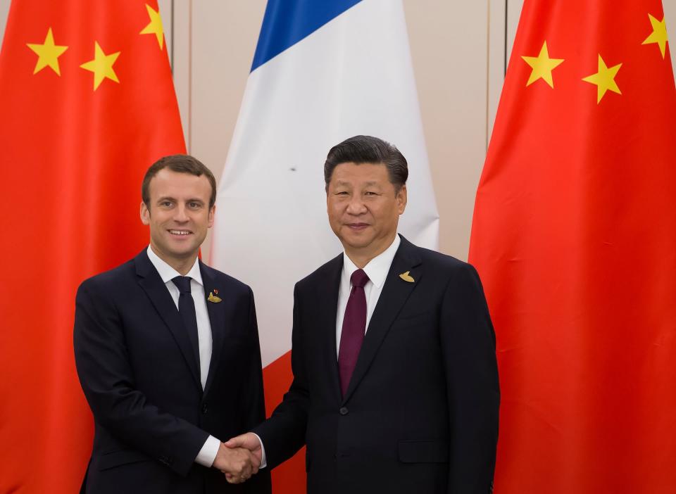 Emmanuel Macron et son homologue chinois Xi Jinping, le 8 juillet 2017, lors du sommet du G20 à Hambourg, en Allemagne. (Photo d'illustration) - Ian Langsdon - AFP