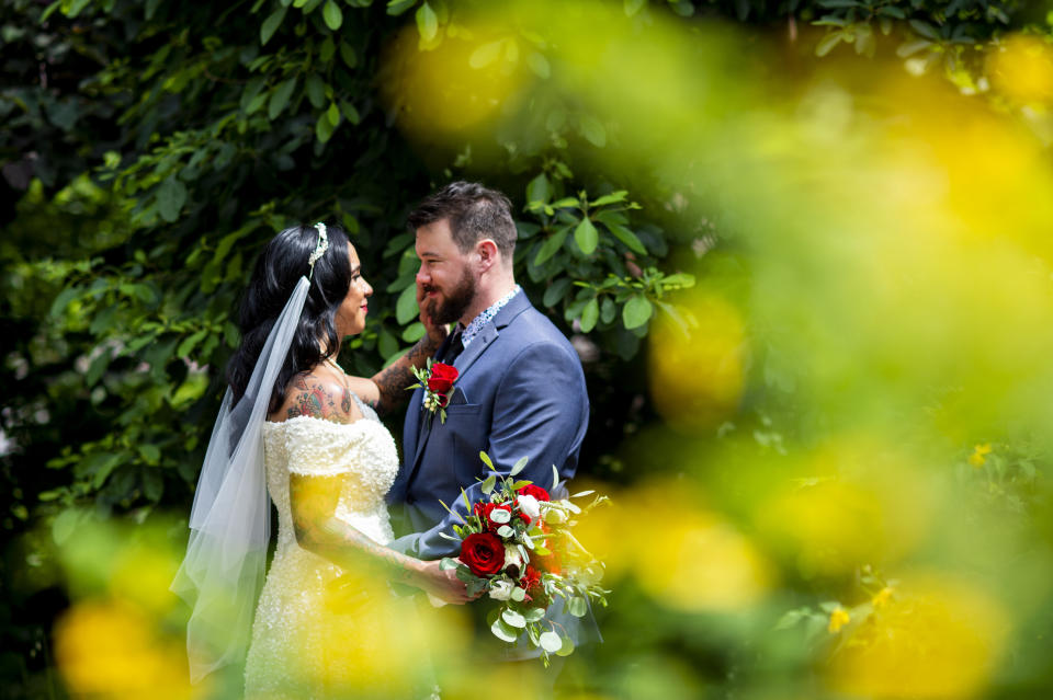 During a hectic year, the couple said they appreciated the low-stress nature of an elopement.  (Photo: <a href="https://denuevaphoto.com/" target="_blank">De Nueva Photography</a>)