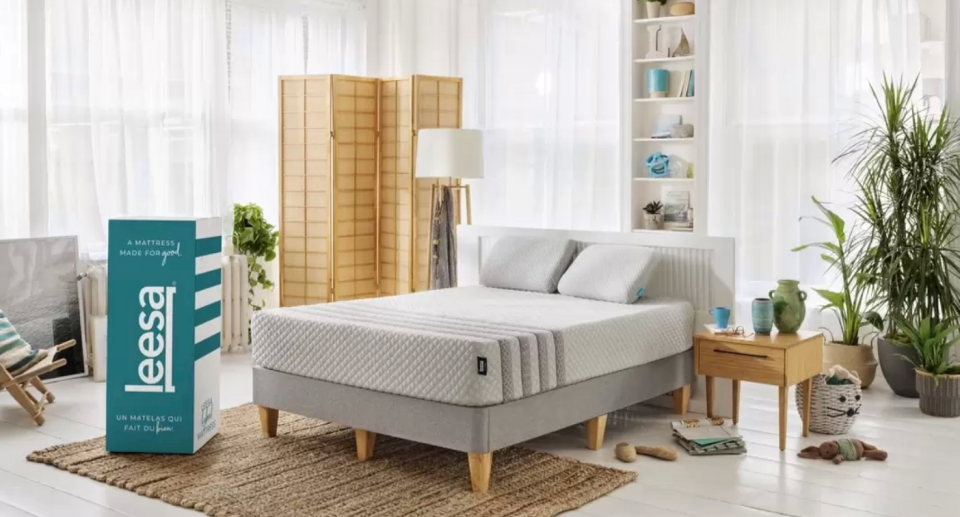 Leesa Hybrid Mattress