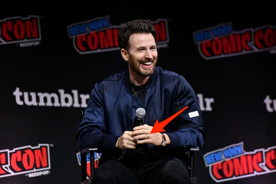 Chris Evans attended New York Comic Con on October 14, 2023.