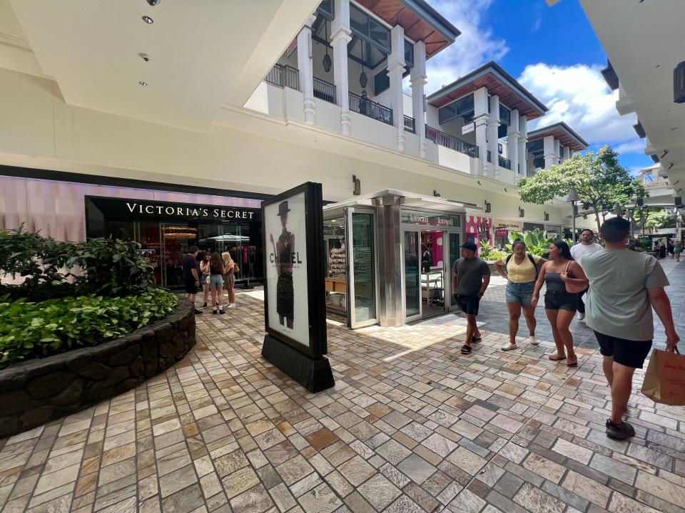 Ala Moana Center outdoor space