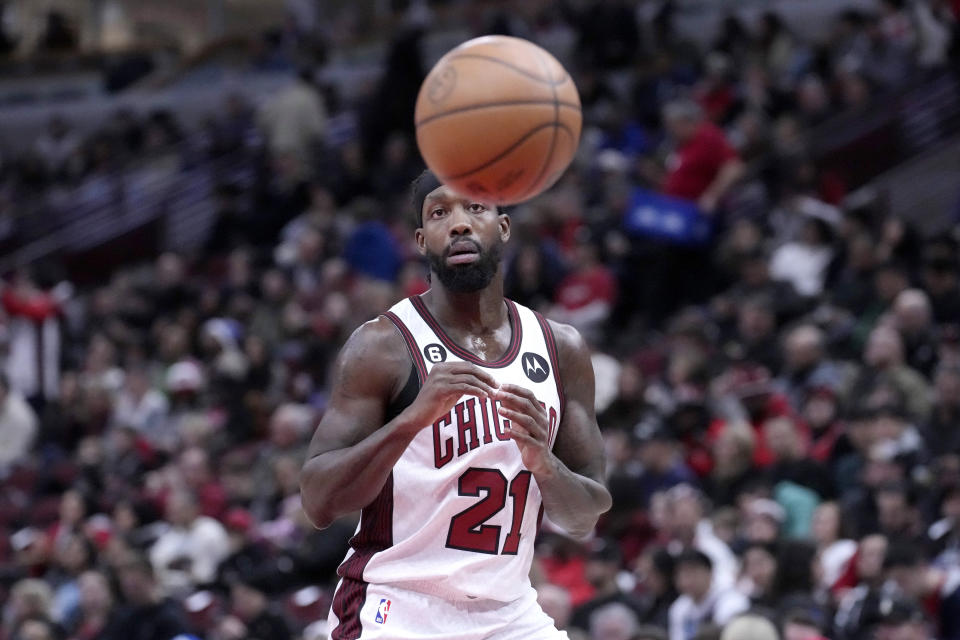 Patrick Beverley takes an inbound pass during the first half of the team's NBA basketball game against the Brooklyn Nets on Friday, Feb. 24, 2023, in Chicago. Beverley signed with the Bulls on Tuesday, and was making his debut with the team. (AP Photo/Charles Rex Arbogast)