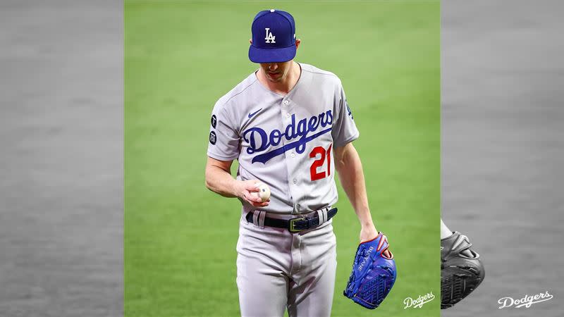 布勒（Walker Buehler）首局挨3安失分。（圖／翻攝自道奇推特）