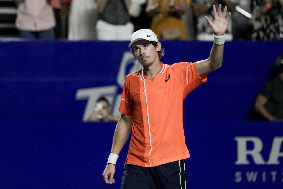 El australiano Alex de Miñaur festeja tras derrotar al noruego Casper Ruud en la final del Abierto Mexicano, el sábado 2 de marzo de 2024 (AP Foto/Eduardo Verdugo)