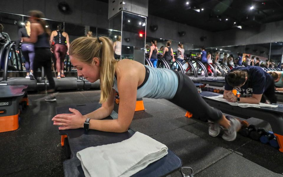 A workout session at Shred 4/15.  The workout consists of cardio on treadmills and core/strength training.  The intervals are 15 minutes, each, for an hour.December 18, 2019