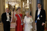 <p>Als ein spanisches Königspaar die Royals in Großbritannien das erste Mal nach 31 Jahren besuchte. In London trafen König Felipe und Königin Letizia auf Queen Elizabeth II. und ihren Ehemann Prinz Philip. (Bild: AP) </p>