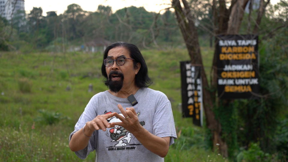 Environmental-minded artwork by Hishamuddin Rais aims to bring awareness about the preservation of the green lung of Kuala Lumpur. — Picture by Ahmad Zamzahuri