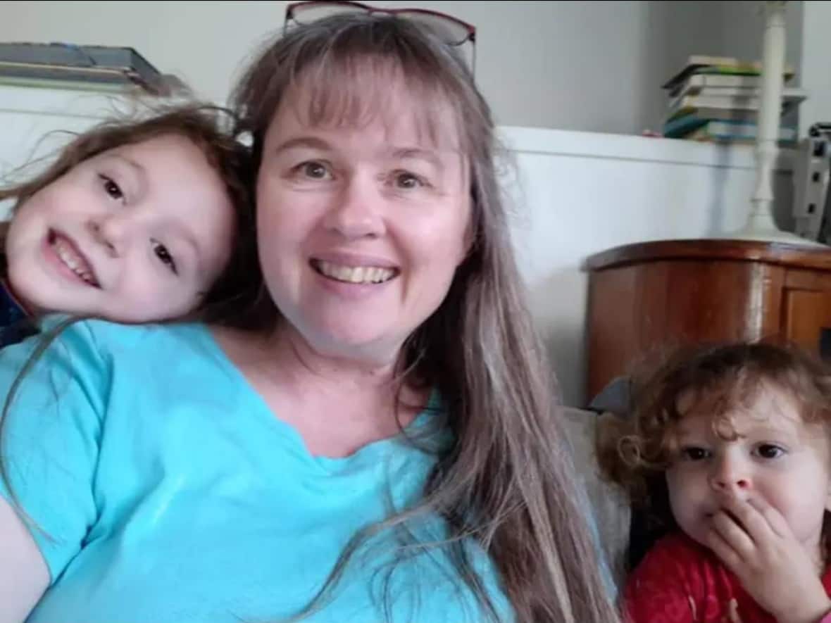 Barb Walter, centre, is pictured with her granddaughters Sydney, left, and Mara. Walter was diagnosed with terminal cancer in April at age 56. (Brandon Williams - image credit)