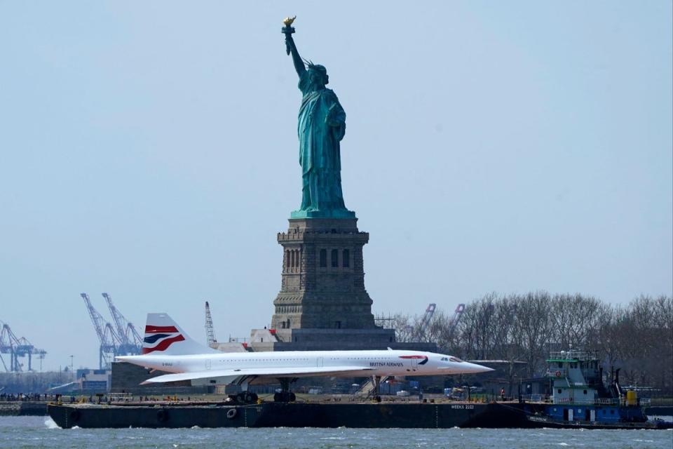 The jet in front of the Statue of Liberty (AFP via Getty Images)