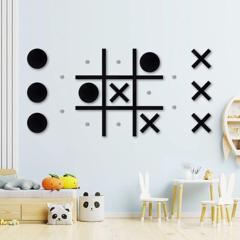 Magnetic Tic Tac Toe Wall-Mount Game