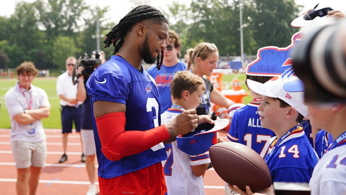 According to NBC Sports Bills safety Damar Hamlin appears to be on track to  make his first regular season appearance since going into…