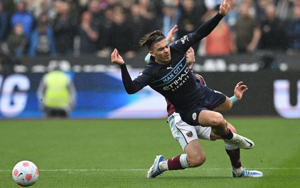 Bowen foul on Grealish - JUSTIN TALLIS/AFP via Getty Images