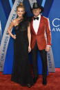 <p>Country’s favorite couple did not disappoint, in black-and-red coordinated ensembles. (Photo: Getty Images) </p>