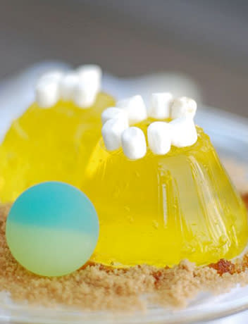 Simple Jell-O Sandcastles