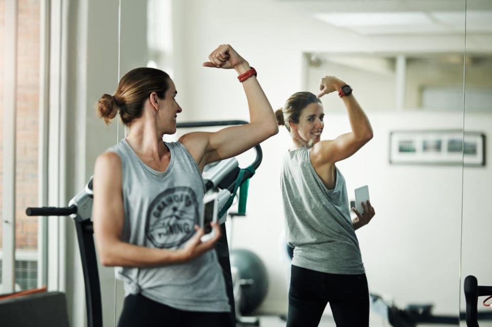 Come on, no flexing in the mirror.