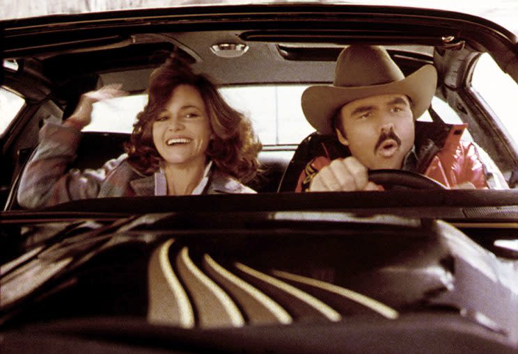 Sally Field and Burt Reynolds in ‘Smokey and the Bandit’ (Photo: Everett)<br>