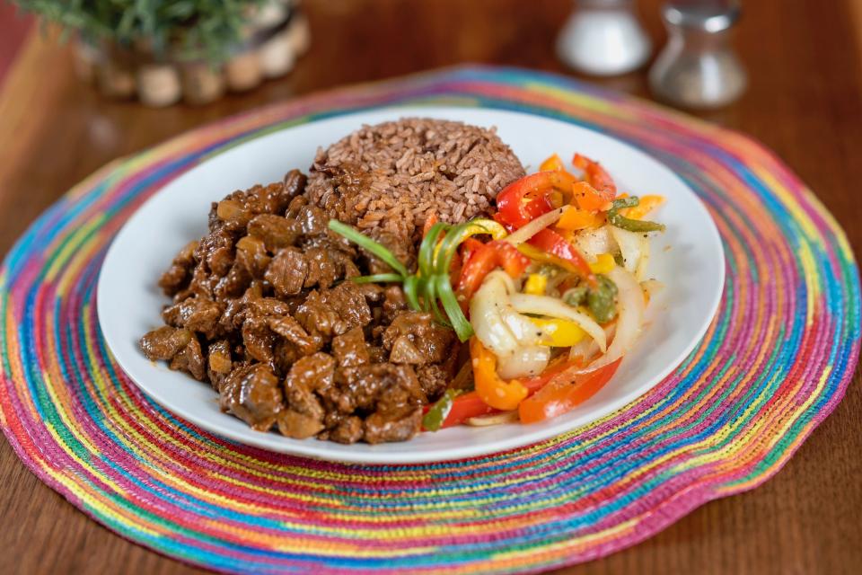 Pepper steak bowl at Ava's Taste of the Caribbean.