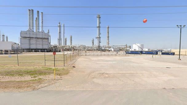 PHOTO: ONEOK Gas Plant in Medford, Okla.  (Google Maps Street View)