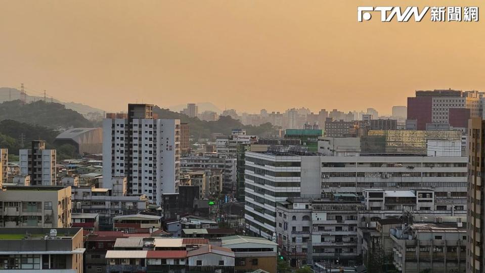 青安貸款精進方案今天正式上路，希望協助年輕人減輕購屋負擔。（圖／薛明峻攝）