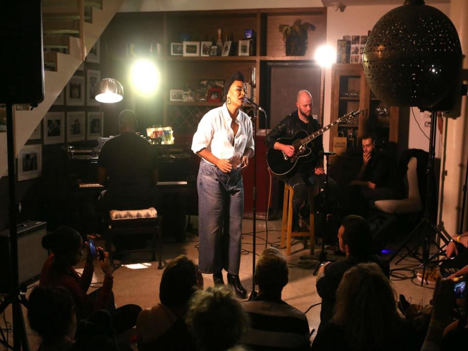 Emeli Sande performs in London (Paul Chesterton)