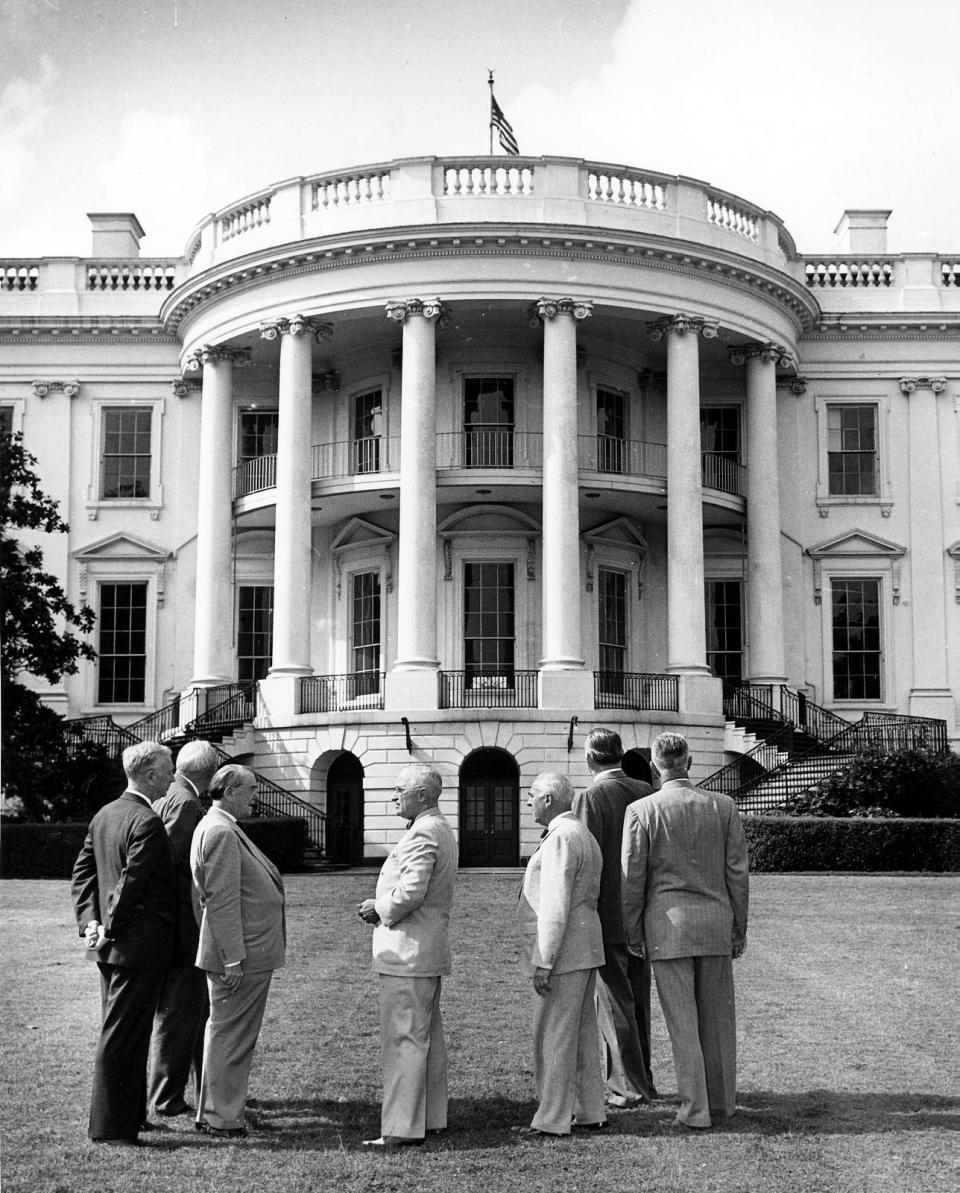 Photos of a White House gut renovation truman and renovation committee june 1949