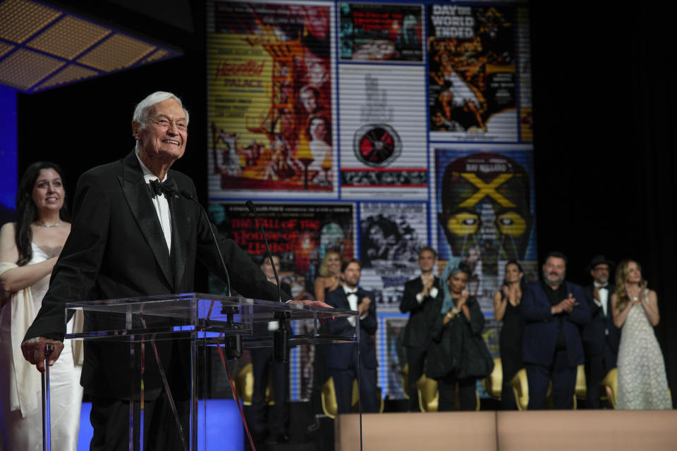 Roger Corman addresses the audience during the awards ceremony of the 76th international film festival, Cannes, southern France, Saturday, May 27, 2023 (AP Photo/Daniel Cole)