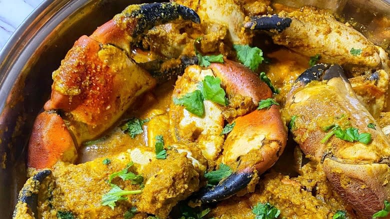 Goan crab xacuti curry