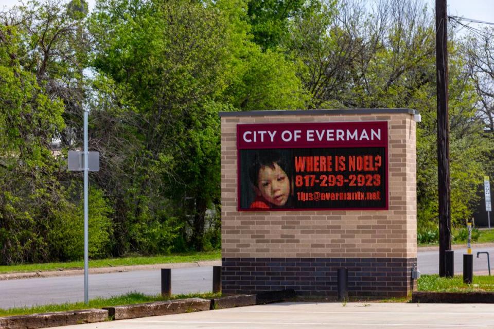 A sign at the Everman Civic Center asks the community to call in with tips about the disappearance of 6-year-old Noel Rodriguez-Alvarez, on Tuesday, March 26, 2023. Noel has not been seen since November 2022.