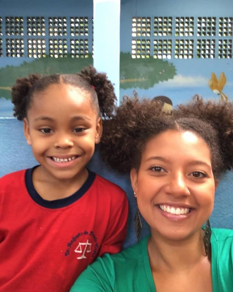 Ana Bárbara Ferreira and her student: Hair twins! (Photo: Facebook/Ana Bárbara Ferreira)