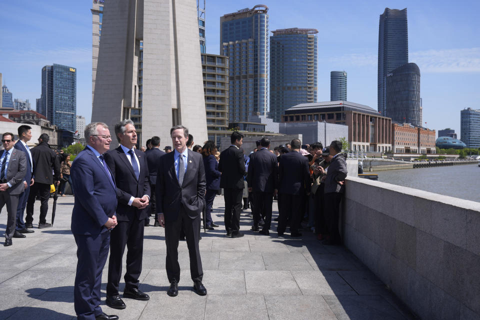 U.S. Secretary of State Antony Blinken, second left, U.S. Ambassador to China Nicholas Burns, third left, and Scott Walker, left, Consul General at the U.S Consulate General in Shanghai, visit a waterfront area called The Bund, Thursday, April 25, 2024, in Shanghai, China. (AP Photo/Mark Schiefelbein, Pool)