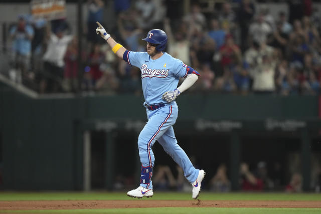 Texas Wins 6-5 on Adolis Garcia's WALK-OFF Home Run