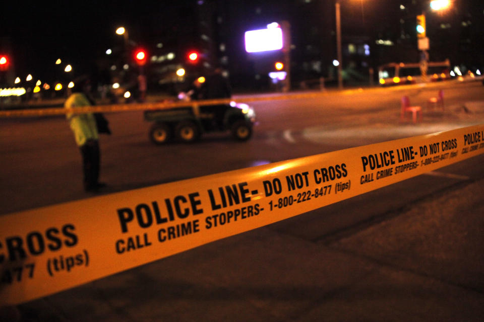 Police block, Toronto van strike