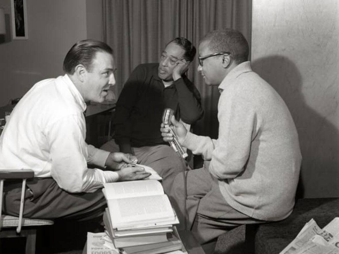 Duke Ellington, centre, and Billy Strayhorn, right, pose with with 'Hot Air' host Bob Smith on January 11, 1962. (CBC/Franz Lindner) ( - image credit)