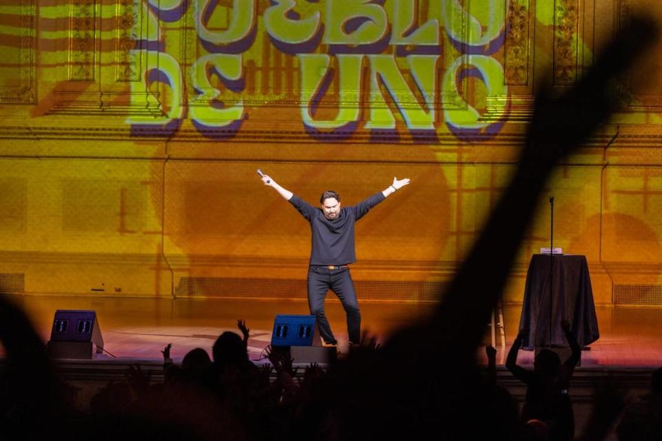 George harris, el primer comediante venezolano en llenar legendario Stern Auditorium/ Perelman Stage de Carnegie Hall en New York.
