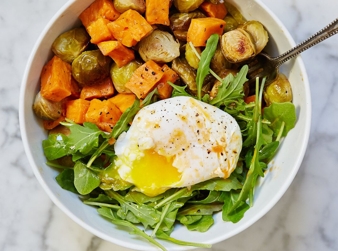 Egg and Veggie Breakfast Bowl