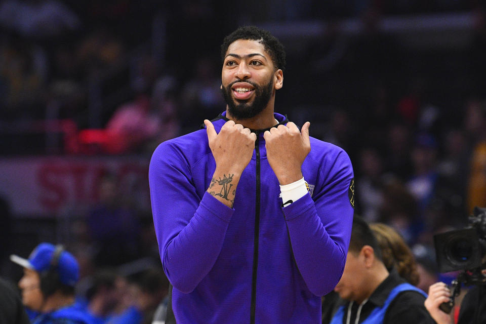 LOS ANGELES, CA - MARCH 08: Los Angeles Lakers Forward Anthony Davis (3) looks on before during a NBA game between the Los Angeles Lakers and the Los Angeles Clippers on March 8, 2020 at STAPLES Center in Los Angeles, CA. (Photo by Brian Rothmuller/Icon Sportswire via Getty Images)